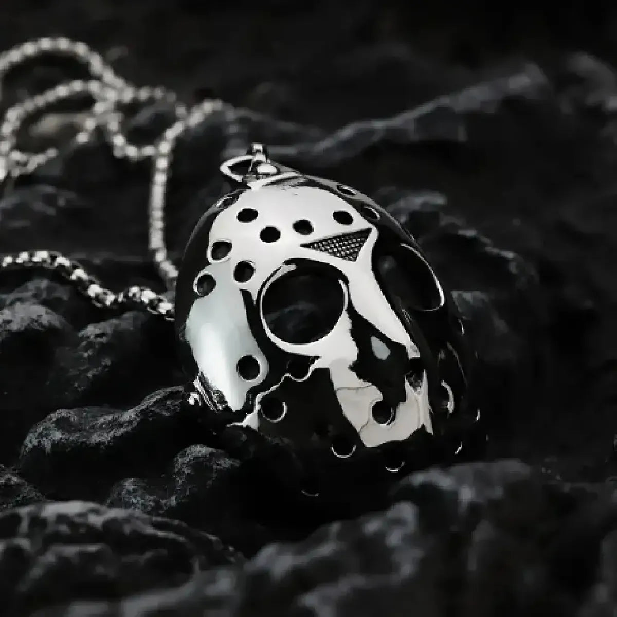 Collar "Voorhees Echo" (Máscara del Terror)