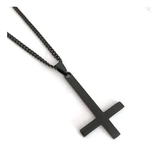 Collar "Dark Covenant" (Cruz Invertida)